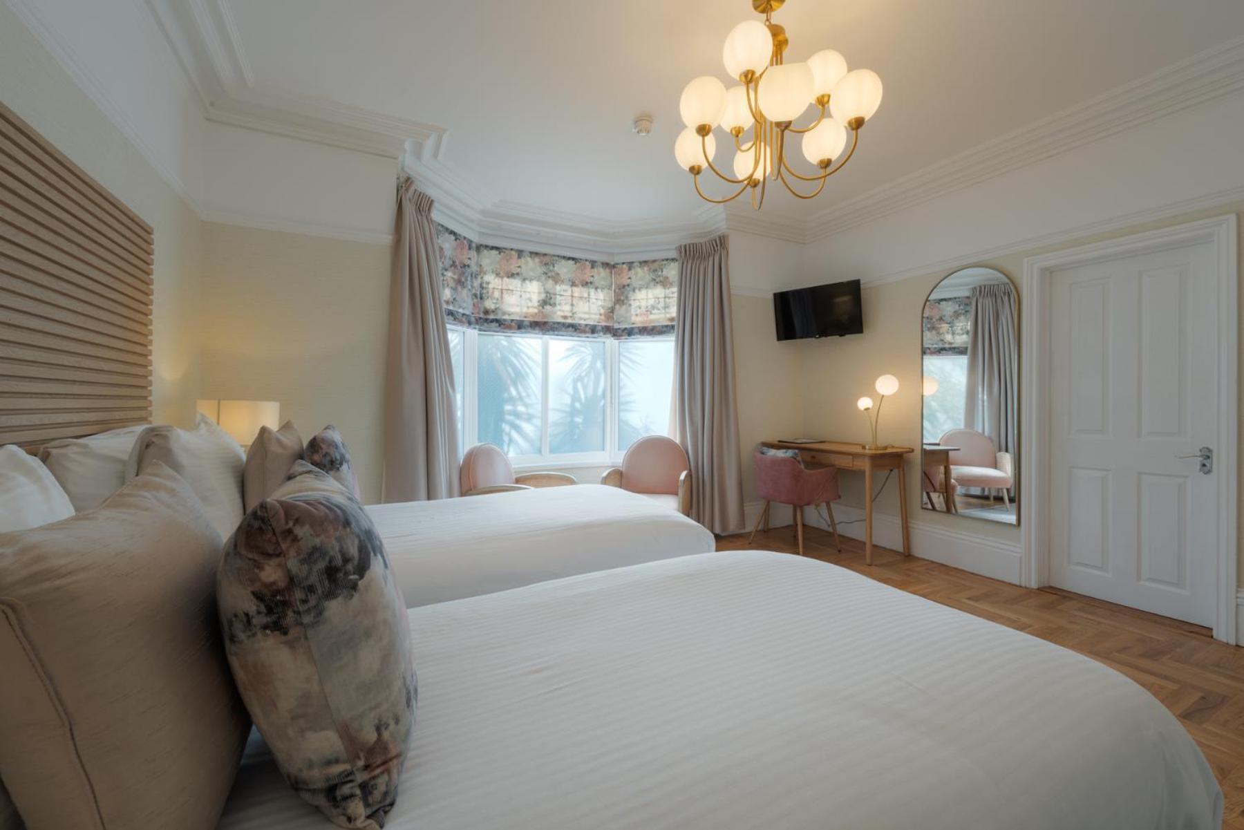Florence House Boutique Hotel And Restaurant Портцмаус Экстерьер фото